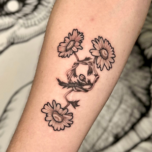 Masculino Negro y Gris Gráfico tatuaje en Antebrazo #103534 | Tattoo Artist Roman Brumel