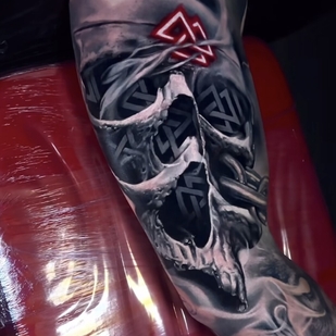 Masculino Negro y Gris Realismo tatuaje #96703 | Tattoo Artist Yevhen Dikov