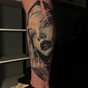 Negro y Gris  tatuaje #100733 | Tattoo Artist Veronika Kataeva