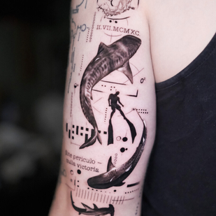 Masculino Negro y Gris Microrealismo tatuaje #97570 | Tattoo Artist Kirill Antique