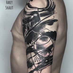Masculino Negro Abstracto tatuaje en Hombro #94213 | Tattoo Artist Harey Snaut