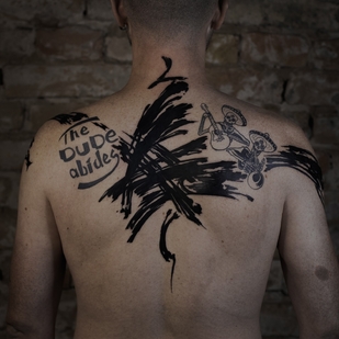 Masculino Negro Abstracto tatuaje en Espalda #93370 | Tattoo Artist Mary Nepostaeva