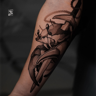 Masculino Negro Whipshading tatuaje en Antebrazo #103422 | Tattoo Artist Danila Morozov