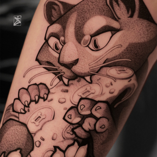 Masculino Negro Whipshading tatuaje en Antebrazo #103425 | Tattoo Artist Danila Morozov