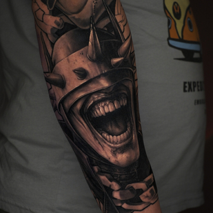 Masculino Negro y Gris Realismo tatuaje en Antebrazo #96554 | Tattoo Artist Aleksey Titov