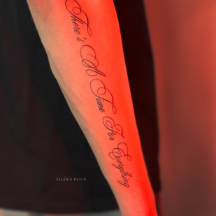 Masculino Negro Lettering tatuaje en Antebrazo #99482 | Tattoo Artist Valeriya Ranio