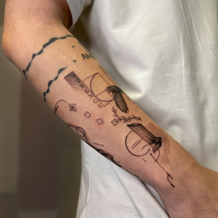 Femenino Negro y Gris Fineline tatuaje en Antebrazo #99485 | Tattoo Artist Valeriya Ranio