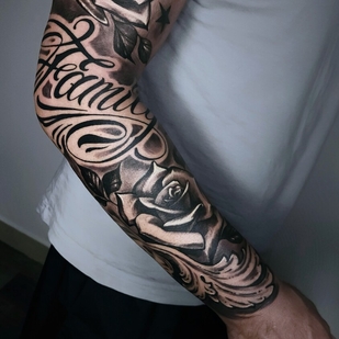 Masculino Negro y Gris Chicano tatuaje en Manga #102868 | Tattoo Artist Pavel Zubkov