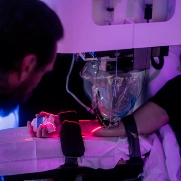 Attention aux tatoueurs : les robots arrivent pour votre travail!