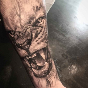tatouage #5368 | Artiste tatoueur Levi Barnett