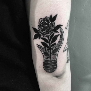 tatouage #6882 | Artiste tatoueur Merry Morgan