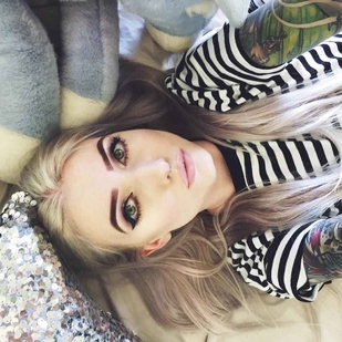 🔥 Photos sexy, portfolio de mannequin  #6241 Modèle de tatouage Kimberry Behets