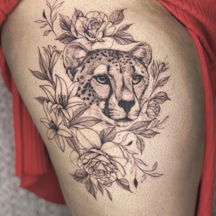 tatouage #47068 | Artiste tatoueur Lyria Flora la moon