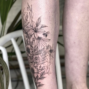 tatouage #47078 | Artiste tatoueur Lyria Flora la moon