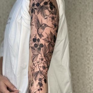 tatouage #47074 | Artiste tatoueur Lyria Flora la moon