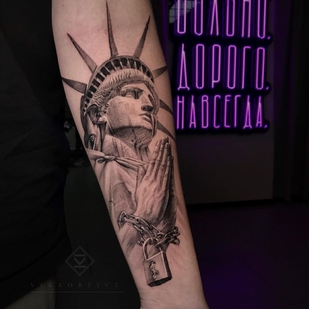 tatouage #49087 | Artiste tatoueur Victor Belyy