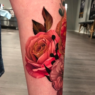 Femme Couleur Réalisme tatouage sur Jambe #63753 | Artiste tatoueur Allisin Riot