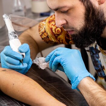 Artiste tatoueur Igor Poulsen