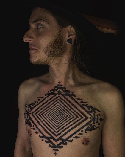 Idées de Tatouage # Artiste tatoueur gaya_tree_
