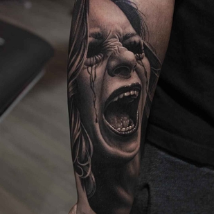 tatouage #8966 | Artiste tatoueur Ryan Evans