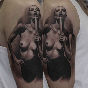 tatouage #8044 | Artiste tatoueur Den Yakovlev