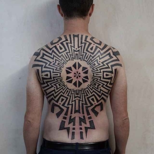 tatouage #18907 | Artiste tatoueur Tomas Tomas