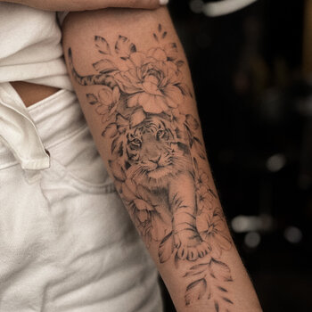 Artiste tatoueur Yana Gurevich
