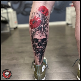 Homme Noir et Gris Trash Polka tatouage #66260 | Artiste tatoueur Mihail Strogiy