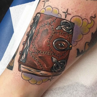 tatouage #10678 | Artiste tatoueur Lucy Blue