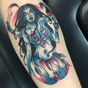 tatouage #10699 | Artiste tatoueur Lucy Blue