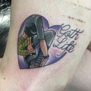 tatouage #10700 | Artiste tatoueur Lucy Blue