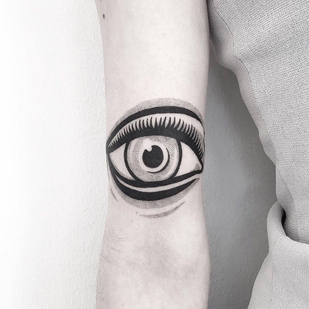 tatouage #29990 | Artiste tatoueur Pulled Poltergeist