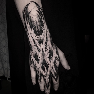 Homme Noir et Gris  tatouage #54568 | Artiste tatoueur Sergey Tymkiv