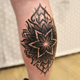 Homme Noir  tatouage #67854 | Artiste tatoueur Ioann Leo ( LEO-VAN )