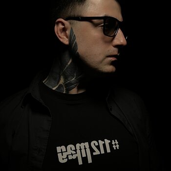 Artiste tatoueur Ruslan Abusev