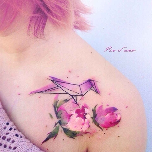 Femme Couleur  tatouage sur Clavicule #1078 | Artiste tatoueur Pis Saro