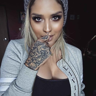 🔥 Photos sexy, portfolio de mannequin  #776 Modèle de tatouage Lora Arellano