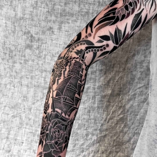 tatouage #20851 | Artiste tatoueur Sebastian Kandinsky