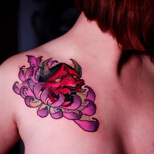 Femme Couleur Néo-traditionnel tatouage sur Clavicule #39833 | Artiste tatoueur Victor Rassadniy