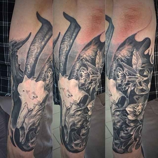 tatouage #1254 | Artiste tatoueur Ilya Mityakin