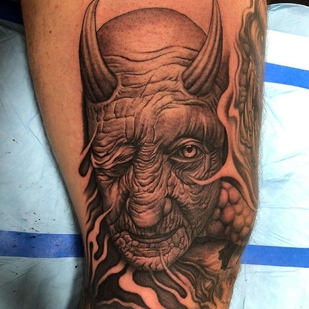 tatouage #21657 | Artiste tatoueur Bob Tyrrell