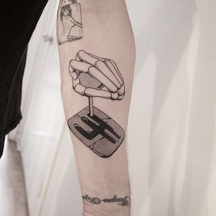 tatouage #21587 | Artiste tatoueur Brendon Welfare Dentist