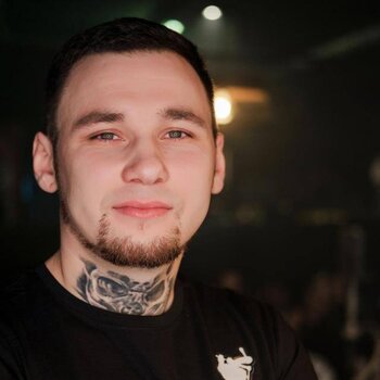 Artiste tatoueur Ruzel Sitdykov