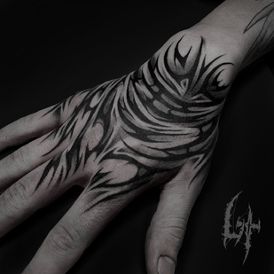 tatouage #70319 | Artiste tatoueur Maxim Levchik