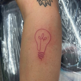 Fineline tatouage #70619 | Artiste tatoueur Claudia Fedorovici