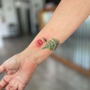 Femme Couleur Botanique tatouage sur Avant-bras #57608 | Artiste tatoueur So Yeon Kim