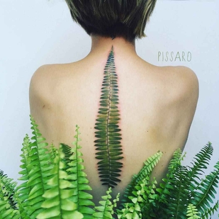 Femme Couleur  tatouage sur Dos #1520 | Artiste tatoueur Pis Saro