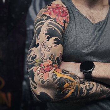 Artiste tatoueur Odincov Egor