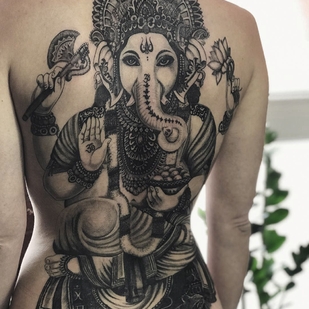 tatouage #37425 | Artiste tatoueur Anna Voevodina