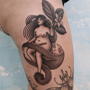 tatouage #42242 | Artiste tatoueur Yara Floresta